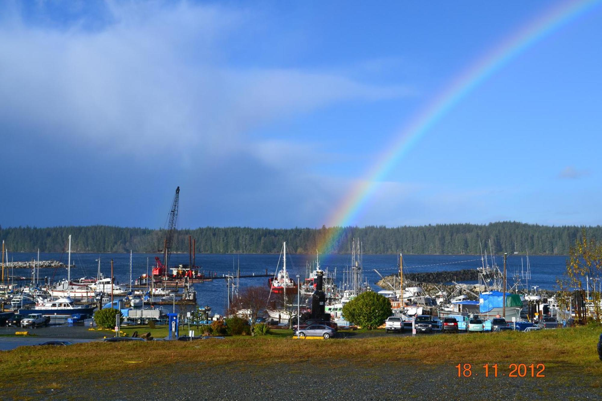 Dalewood Inn Port McNeill Exterior foto